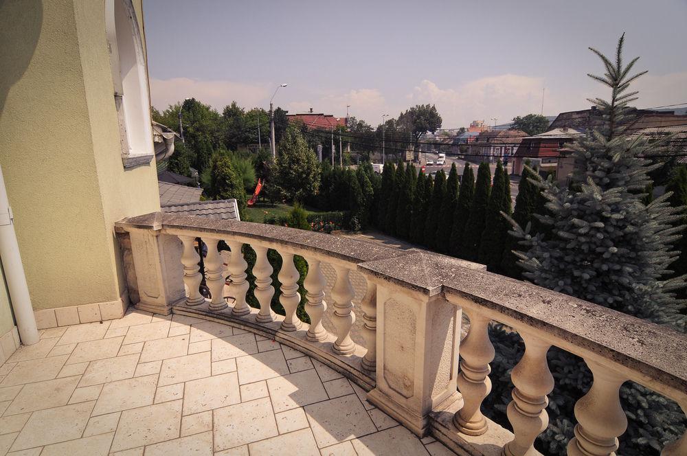 Pension La Cupola Тыргу-Муреш Экстерьер фото