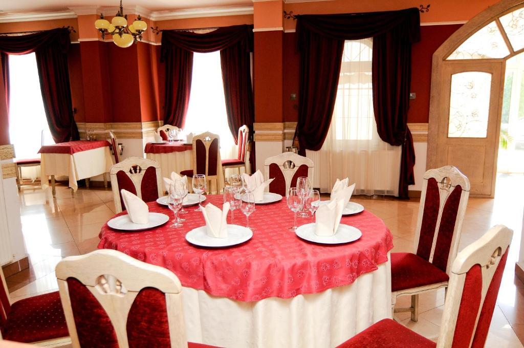 Pension La Cupola Тыргу-Муреш Экстерьер фото