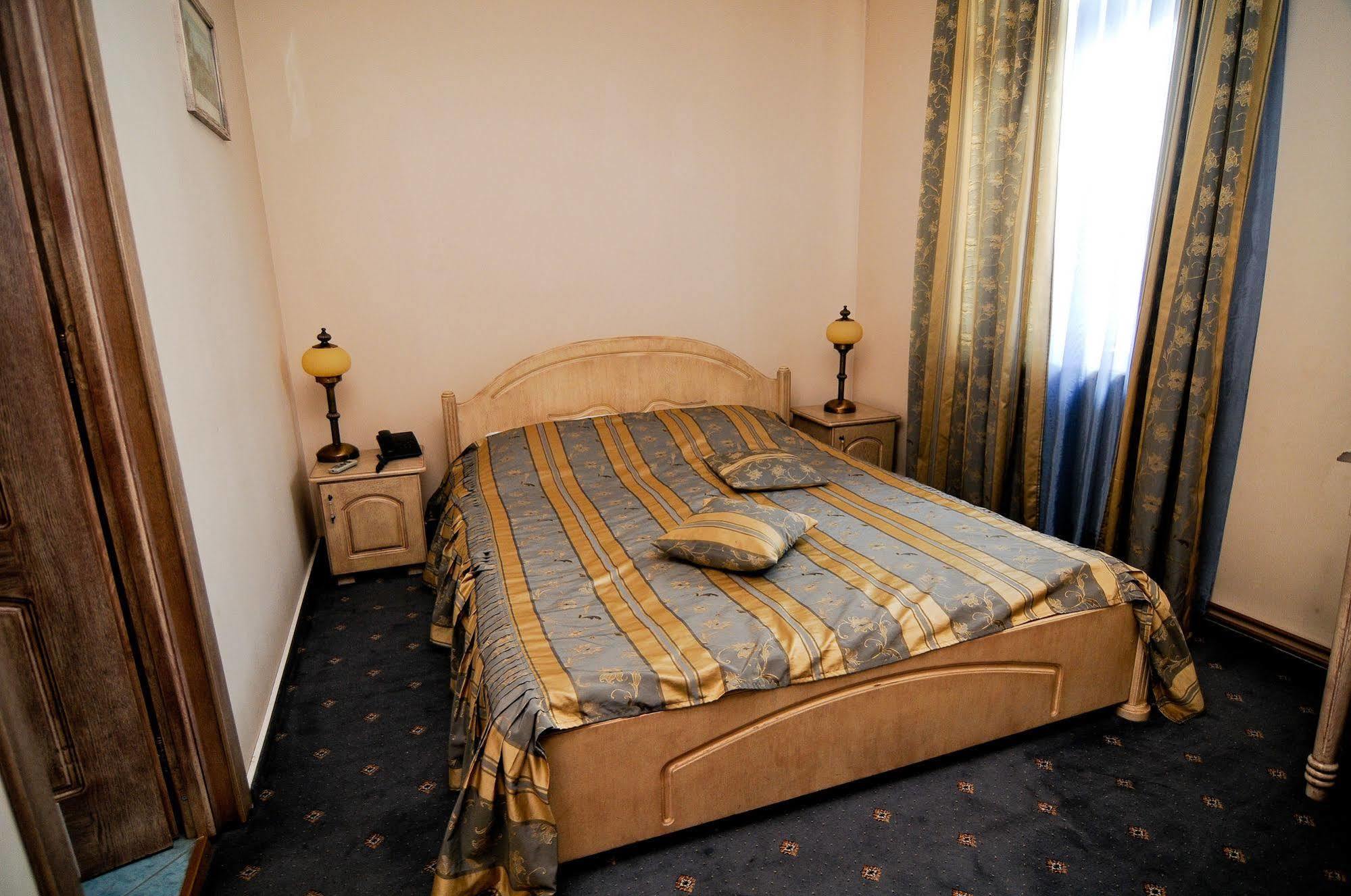 Pension La Cupola Тыргу-Муреш Экстерьер фото